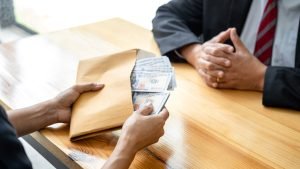 Does Insurance Pay for a Personal Injury Settlement